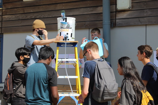 Global Invacom sponsoring a science fair prize